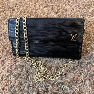 Louis Vuitton Epi leather Sarah crossbody